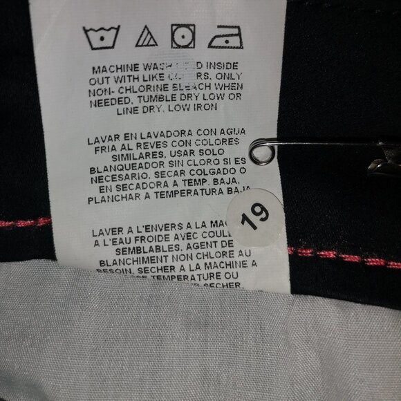 NWT Lee Ladies Size 10 Curvy Fit Black Modern Series Straight Leg Capri's - Picture 7 of 10